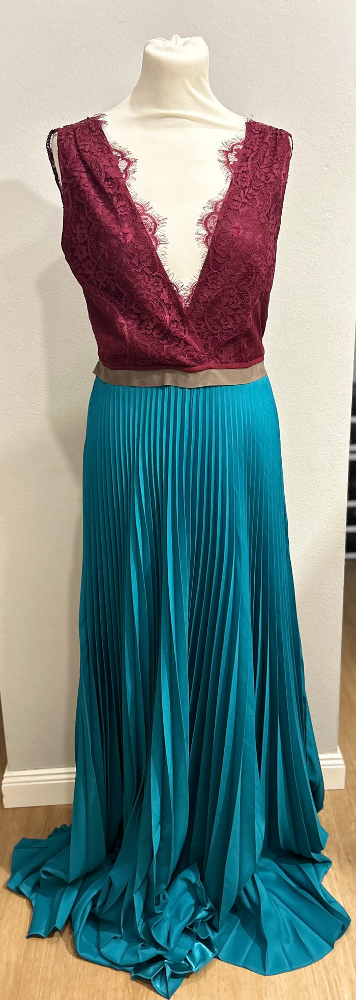 MADAME SHOU SHOU (outlet)